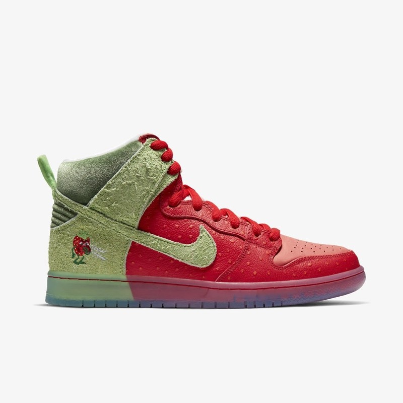 nike sb high strawberry cough